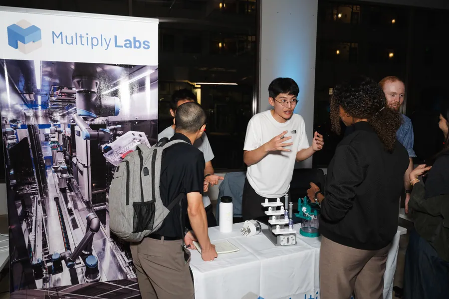 Photo 191 of 389 from The Hardware Showcase of San Francisco